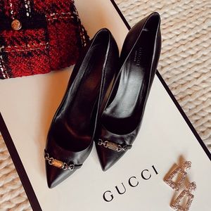 Gucci leather pumps Size 9
